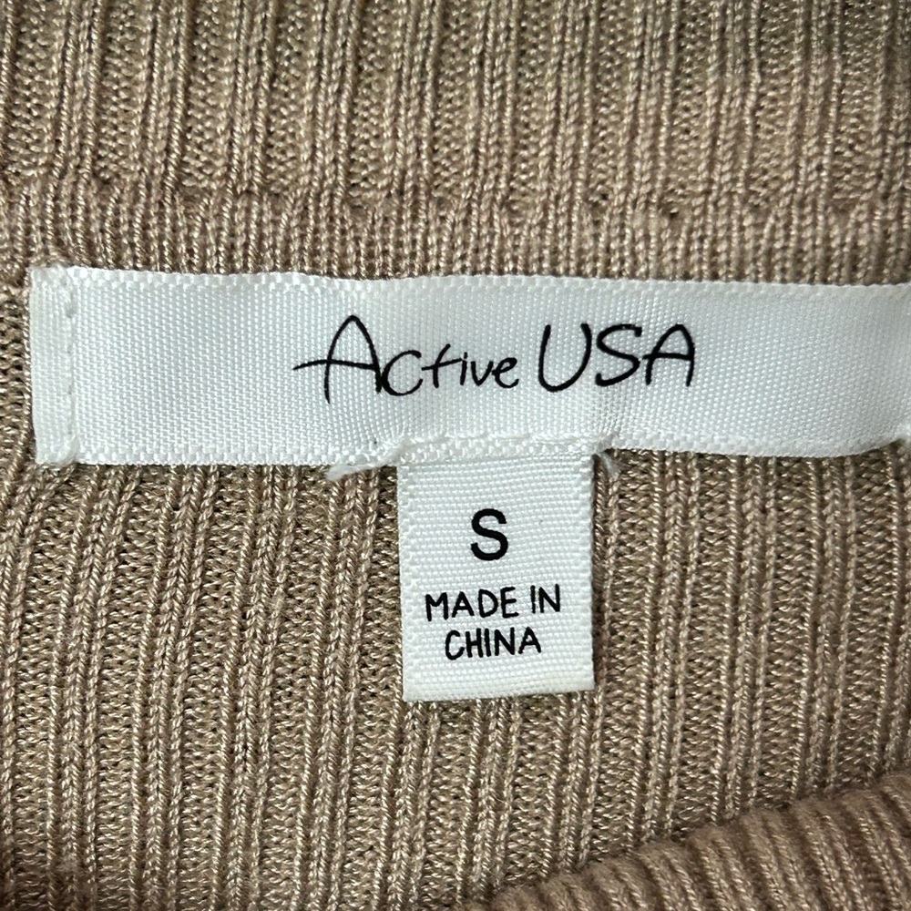 Active USA Ribbed Turtleneck - Picture 2 of 4